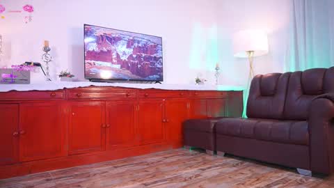 Hello Guys I am Lara Giraldo  WELCOME To my room online show from October 26, 2025, 12:05 am