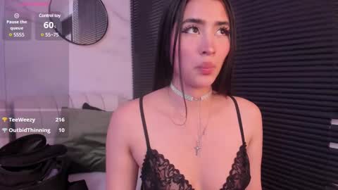 Snapshot of lara_madisson chatting on January 22, 2025, 10:40 am Lara Madisson online show from January 22, 2025, 10:40 am