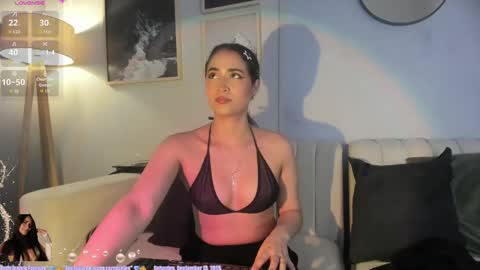 Snapshot of lara_madisson chatting on September 10, 2025, 6:02 am Lara Madisson online show from September 10, 2025, 6:02 am