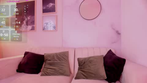 Snapshot of lara_madisson chatting on October 20, 2025, 5:08 am Lara Madisson online show from October 20, 2025, 5:08 am