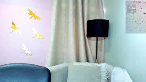      700  200   online show from February 9, 2025, 12:08 pm