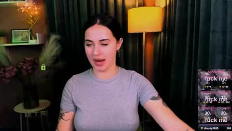 Snapshot of lara_moon1 chatting on May 22, 2026, 2:51 am your dream online show from May 22, 2026, 2:51 am