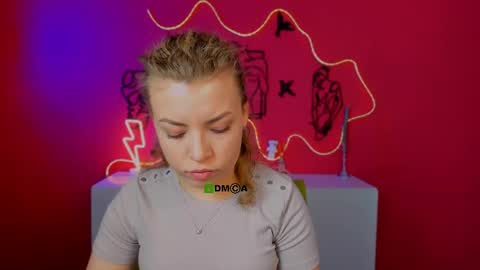 Snapshot of lara_moon1 chatting on May 28, 2026, 5:05 am your dream online show from May 28, 2026, 5:05 am