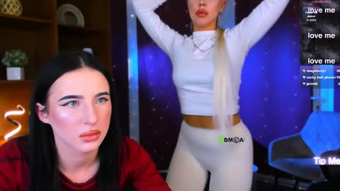 Snapshot of lara_moon1 chatting on May 31, 2026, 12:30 am your dream online show from May 31, 2026, 12:30 am