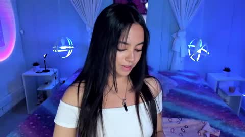 Snapshot of laraa_rous chatting on October 7, 2025, 3:04 am lara online show from October 7, 2025, 3:04 am