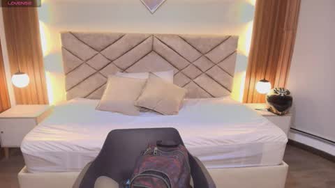 Snapshot of laracooper_ chatting on February 12, 2026, 9:21 pm LaraCooper online show from February 12, 2026, 9:21 pm