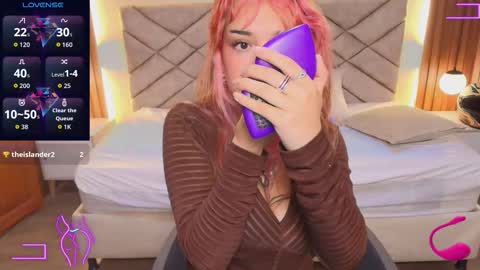 Snapshot of laracooper_ chatting on February 14, 2026, 7:32 pm LaraCooper online show from February 14, 2026, 7:32 pm