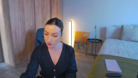 LaraKanes online show from February 27, 2025, 10:48 am