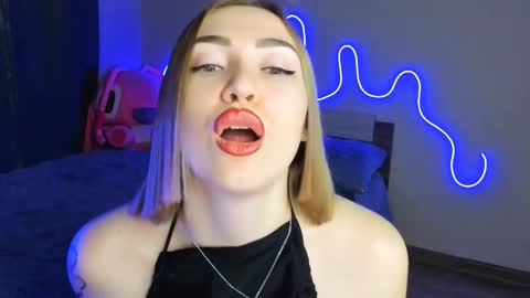 LaraKrein lk online show from October 13, 2025, 1:44 pm