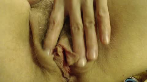 laralhotr online show from December 20, 2024, 6:13 pm