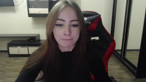 Laralianna online show from January 5, 2025, 1:35 am