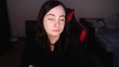 Snapshot of laralianna chatting on February 10, 2026, 9:08 pm Laralianna online show from February 10, 2026, 9:08 pm