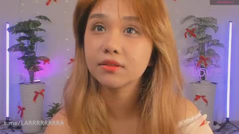 Lara online show from April 24, 2026, 10:23 pm