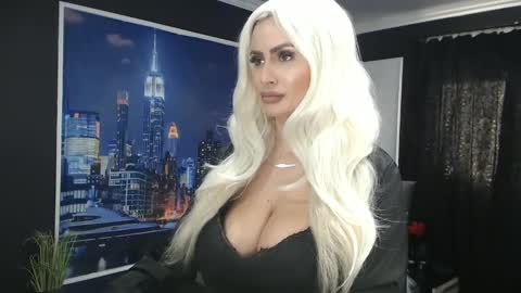 laras_moans online show from January 11, 2025, 11:12 am