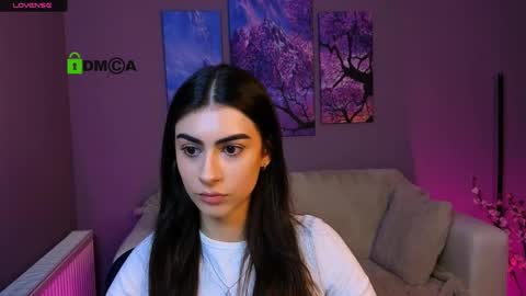 Snapshot of laratiz chatting on November 14, 2025, 10:25 am laratiz online show from November 14, 2025, 10:25 am