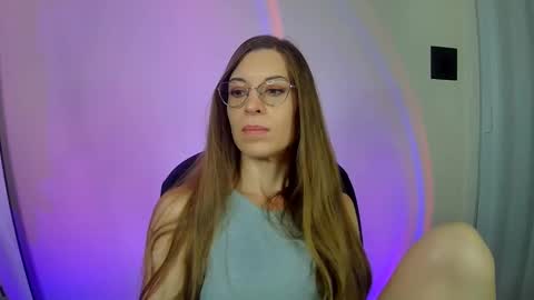 larawintersxxx online show from October 30, 2025, 7:47 pm