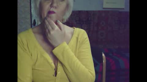 larisaq4ugo24 online show from January 24, 2025, 6:14 pm