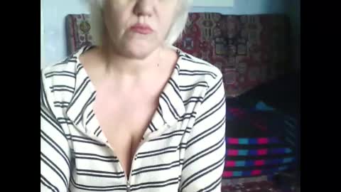 larisaq4ugo24 online show from February 17, 2025, 10:29 am