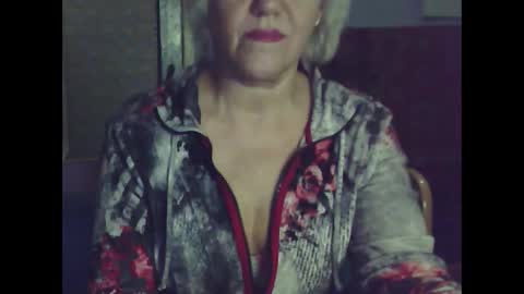 larisaq4ugo24 online show from March 5, 2025, 5:18 pm