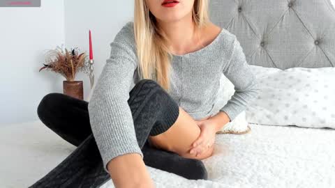 Snapshot of larissa4 chatting on January 15, 2026, 12:21 pm Larissa online show from January 15, 2026, 12:21 pm