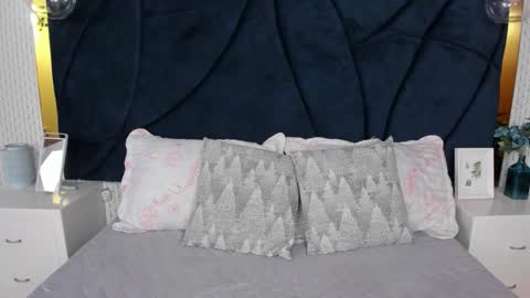 Valentina online show from November 12, 2025, 3:07 am