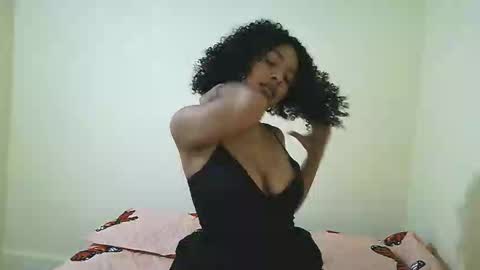 Snapshot of larita_curly chatting on March 9, 2026, 8:02 pm larita_curly online show from March 9, 2026, 8:02 pm