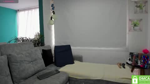 Snapshot of larossasexy chatting on October 17, 2025, 9:50 pm Rosa online show from October 17, 2025, 9:50 pm