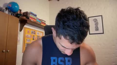 andrew online show from November 18, 2025, 1:04 pm