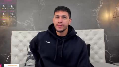 andrew online show from December 2, 2025, 12:32 pm