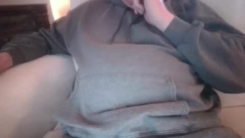 Snapshot of larryj007 chatting on April 5, 2026, 11:57 pm larryj007 online show from April 5, 2026, 11:57 pm