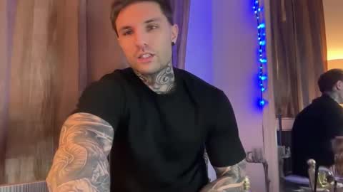 Snapshot of larsskeet chatting on November 26, 2025, 2:18 pm larsskeet online show from November 26, 2025, 2:18 pm