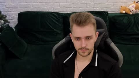 Lars online show from December 4, 2024, 1:25 am