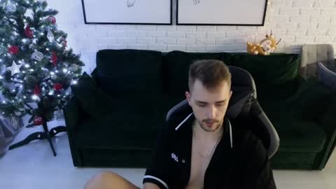 Lars online show from December 6, 2024, 1:29 am