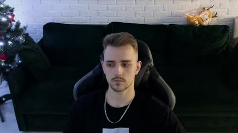 Lars online show from December 18, 2024, 1:37 am