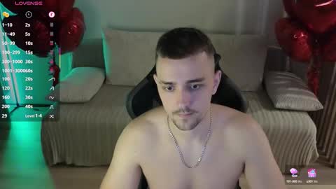 Lars online show from October 5, 2025, 8:07 pm