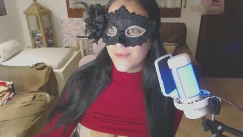 Snapshot of lasolitaauri chatting on March 10, 2025, 6:34 pm Auri online show from March 10, 2025, 6:34 pm