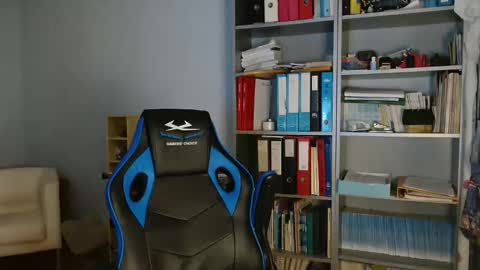 Snapshot of latex_doll_iris chatting on January 12, 2026, 6:24 pm Latex Doll Iris online show from January 12, 2026, 6:24 pm