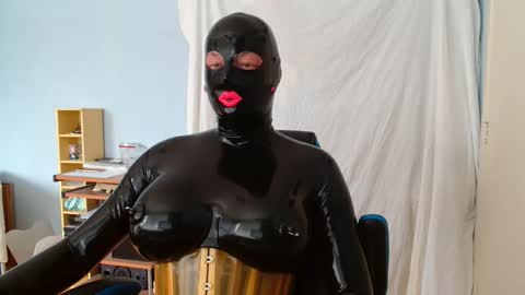Snapshot of latex_doll_iris chatting on March 24, 2026, 11:26 am Latex Doll Iris online show from March 24, 2026, 11:26 am