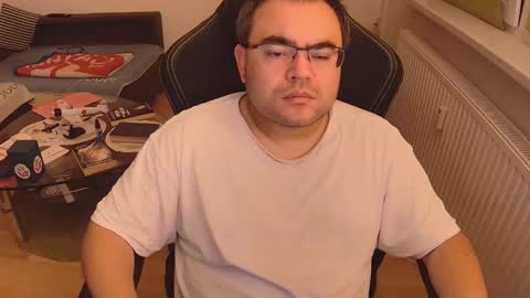 latexboy893 online show from September 11, 2025, 8:53 pm