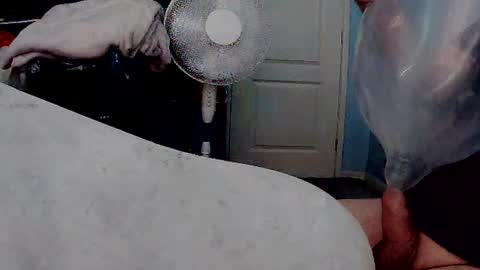 latexchris77 online show from July 3, 2026, 6:09 am
