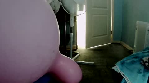 latexchris77 online show from July 14, 2026, 4:34 pm