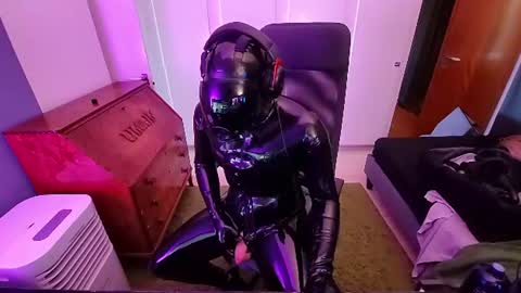 Snapshot of latexviking003 chatting on July 13, 2026, 4:32 pm latexviking003 online show from July 13, 2026, 4:32 pm
