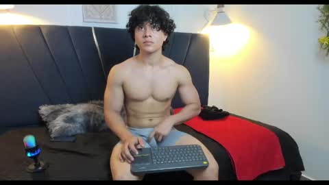 Snapshot of latin_beastx chatting on May 12, 2026, 8:50 pm latin_beastx online show from May 12, 2026, 8:50 pm