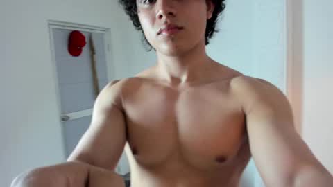 Snapshot of latin_beastx chatting on May 13, 2026, 8:06 pm latin_beastx online show from May 13, 2026, 8:06 pm
