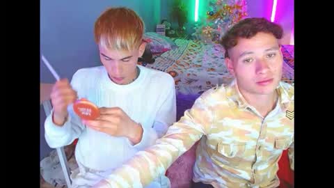 latin_boysxxx_ online show from December 17, 2025, 4:02 pm