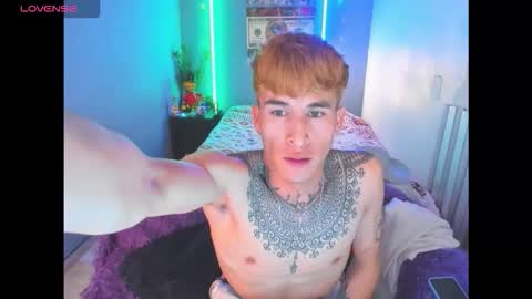 Snapshot of latin_boysxxx_ chatting on March 11, 2026, 2:06 am latin_boysxxx_ online show from March 11, 2026, 2:06 am