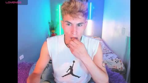 Snapshot of latin_boysxxx_ chatting on March 14, 2026, 12:50 am latin_boysxxx_ online show from March 14, 2026, 12:50 am