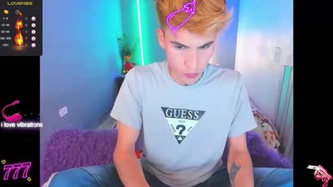 Snapshot of latin_boysxxx_ chatting on March 19, 2026, 2:15 am latin_boysxxx_ online show from March 19, 2026, 2:15 am