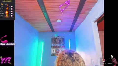 Snapshot of latin_boysxxx_ chatting on April 6, 2026, 4:46 am latin_boysxxx_ online show from April 6, 2026, 4:46 am