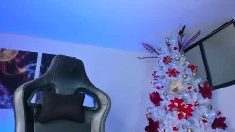 instagramlatin goddessx   im nikoll online show from December 24, 2024, 9:33 pm